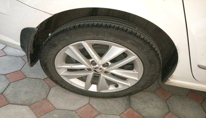 2021 Skoda Rapid STYLE TSI, Petrol, Manual, 74,251 km, tyre