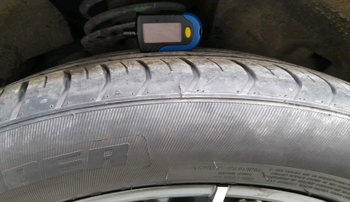 2022 Mahindra XUV700 AX 5 D AT 5 STR, Diesel, Automatic, 56,559 km, tyre