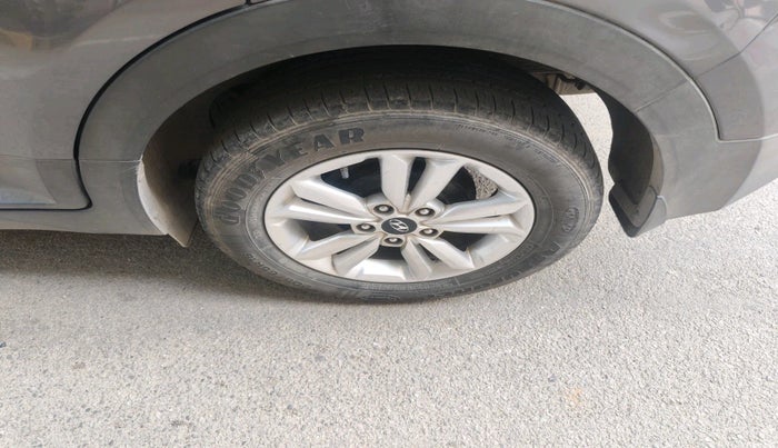 2018 Hyundai Creta SX PLUS 1.6 DIESEL, Diesel, Manual, 49,094 km, tyre