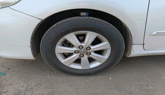 2012 Toyota Corolla Altis VL AT PETROL, Petrol, Automatic, 73,631 km, tyre