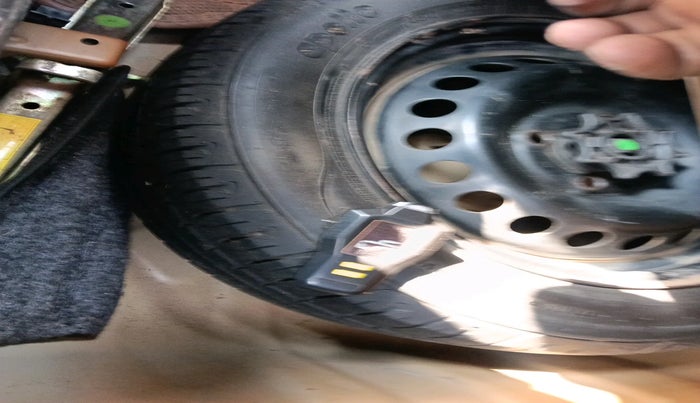 2014 Hyundai Grand i10 SPORTZ 1.2 KAPPA VTVT, Petrol, Manual, 65,875 km, tyre