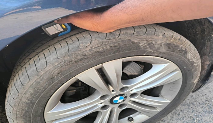 2017 BMW 3 Series 320d Sport Line, Diesel, Automatic, 41,631 km, tyre