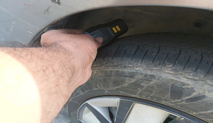 2014 Maruti Swift VDI, Diesel, Manual, 91,803 km, tyre