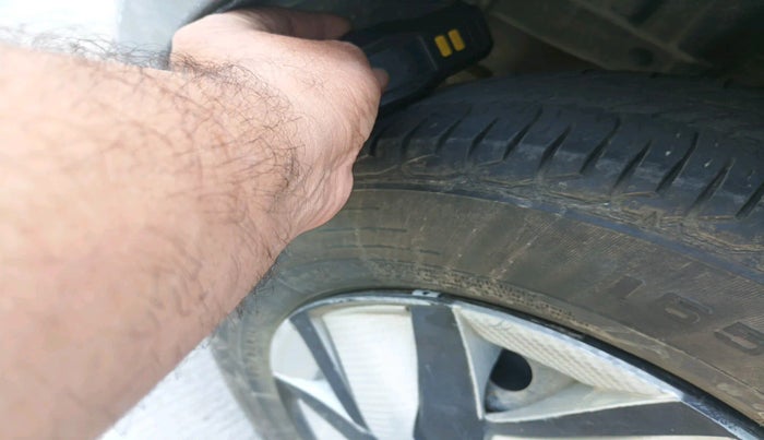 2014 Maruti Swift VDI, Diesel, Manual, 91,803 km, tyre