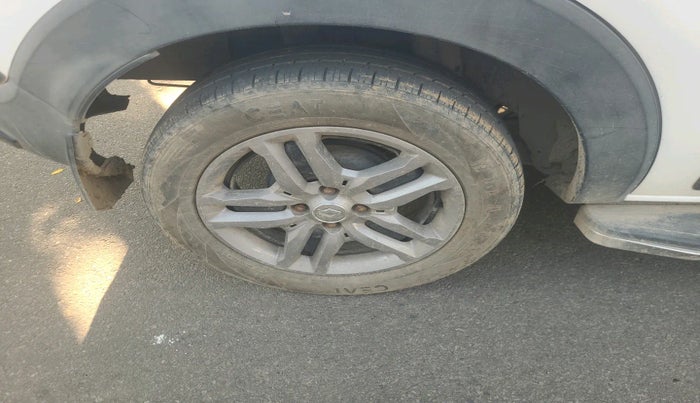 2020 Renault TRIBER RXZ AMT, Petrol, Automatic, 51,585 km, tyre