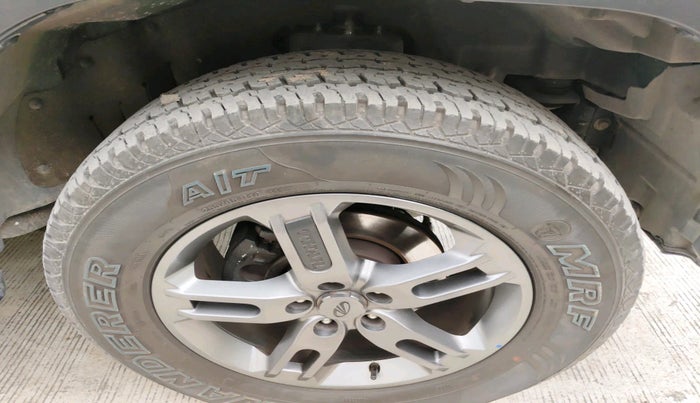 2022 Mahindra Thar LX D 4*4 MT HT, Diesel, Manual, 22,342 km, tyre