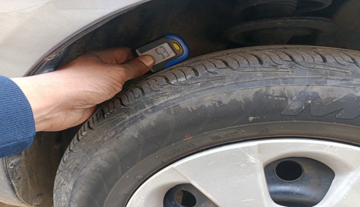 2011 Maruti Ritz VXI, Petrol, Manual, 39,314 km, tyre