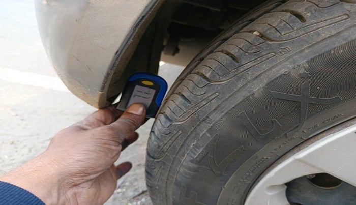 2011 Maruti Ritz VXI, Petrol, Manual, 39,314 km, tyre