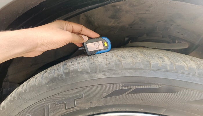 2022 Toyota Fortuner 4X2 AT 2.8 DIESEL, Diesel, Automatic, 39,724 km, tyre