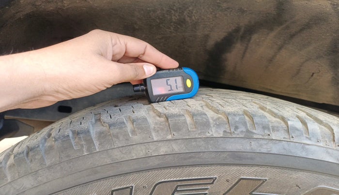 2022 Toyota Fortuner 4X2 AT 2.8 DIESEL, Diesel, Automatic, 39,724 km, tyre