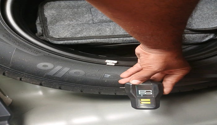 2019 Hyundai VENUE SX 1.0 TURBO, Petrol, Manual, 4,566 km, tyre