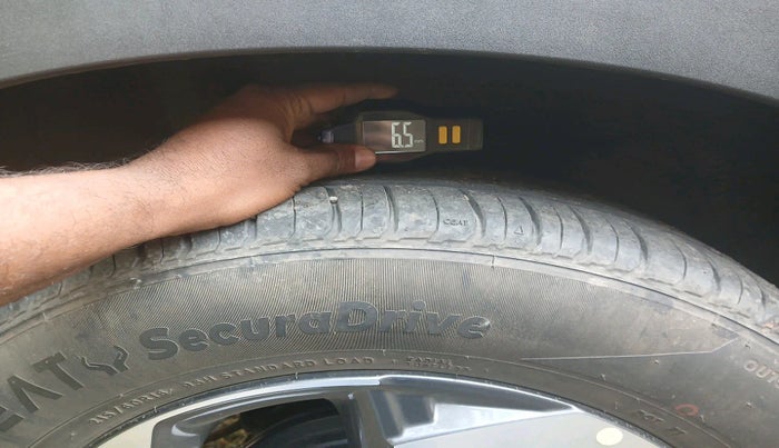 2019 Hyundai VENUE SX 1.0 TURBO, Petrol, Manual, 4,566 km, tyre