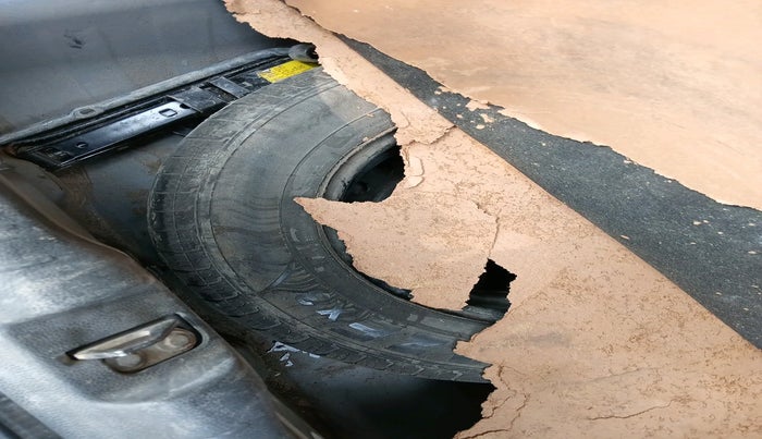 2018 Honda Amaze 1.2L I-VTEC S, Petrol, Manual, 1,10,767 km, tyre