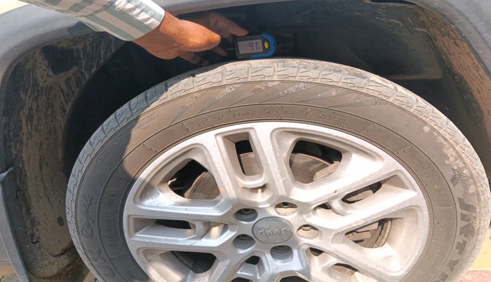 2018 Jeep Compass LIMITED (O) 2.0 DIESEL 4X4, Diesel, Manual, 1,11,336 km, tyre