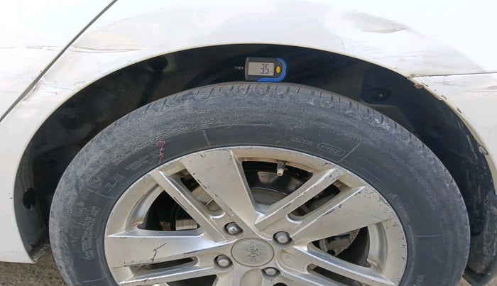 2013 Hyundai Verna FLUIDIC 1.6 VTVT EX, Diesel, Manual, 1,76,627 km, tyre