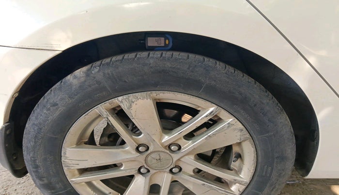 2013 Hyundai Verna FLUIDIC 1.6 VTVT EX, Diesel, Manual, 1,76,627 km, tyre