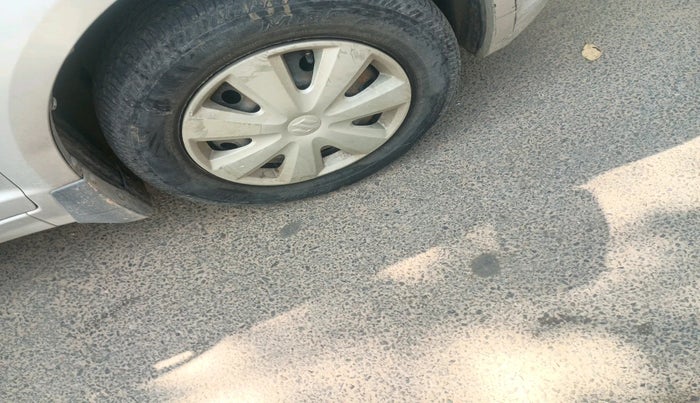 2010 Maruti Swift Dzire VXI, Petrol, Manual, 79,135 km, tyre