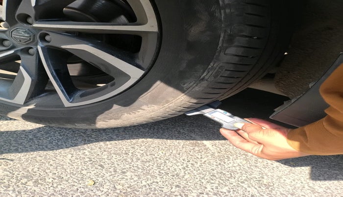 2022 MG ASTOR SHARP 1.3 TURBO AT, Petrol, Automatic, 23,790 km, tyre