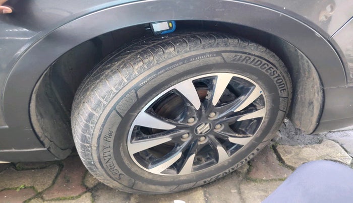 2019 Maruti S Cross ALPHA 1.3, Diesel, Manual, 73,349 km, tyre