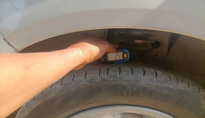 2019 Maruti New Wagon-R LXI CNG 1.0, Petrol, Manual, 1,13,023 km, tyre