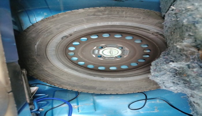 2012 Honda Brio S MT, Petrol, Manual, 71,610 km, tyre