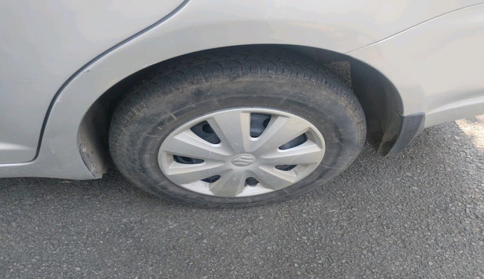 2011 Maruti Swift Dzire VDI, Diesel, Manual, 22,318 km, tyre