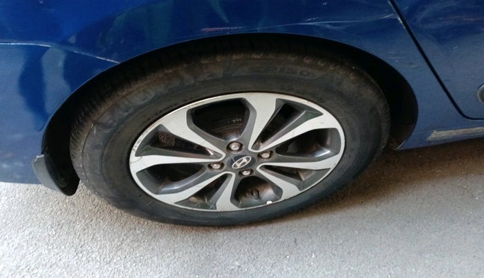 2014 Hyundai Xcent SX 1.2 (O), Petrol, Manual, 72,898 km, tyre