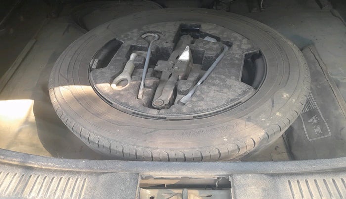 2017 Maruti S Cross ZETA 1.3, Diesel, Manual, 1,06,906 km, tyre