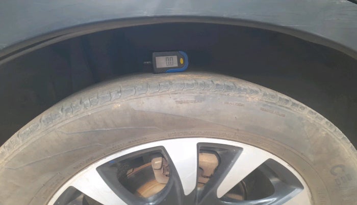 2017 Maruti S Cross ZETA 1.3, Diesel, Manual, 1,06,906 km, tyre