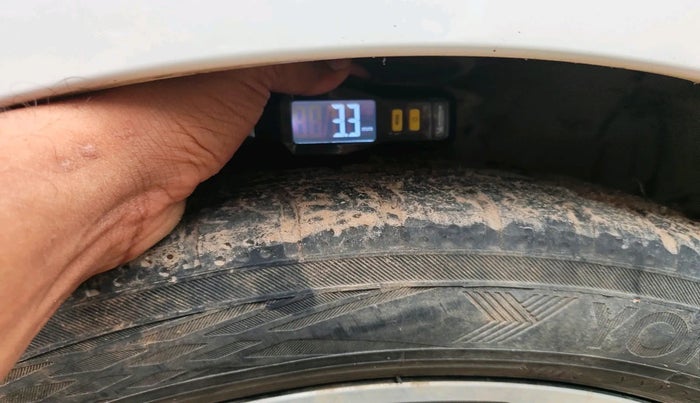 2017 Hyundai Verna 1.6 VTVT SX, Petrol, Manual, 72,802 km, tyre