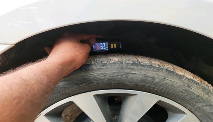 2017 Hyundai Verna 1.6 VTVT SX, Petrol, Manual, 72,802 km, tyre