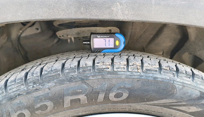 2022 Hyundai Creta EX 1.5 PETROL, Petrol, Manual, 64,070 km, tyre