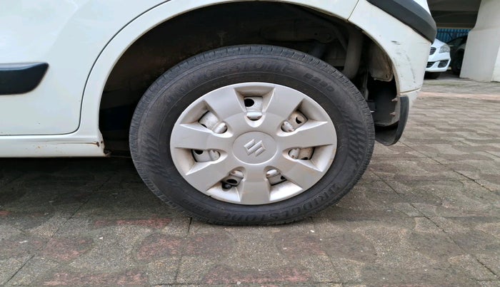 2013 Maruti Wagon R 1.0 LXI CNG, Petrol, Manual, 59,363 km, tyre