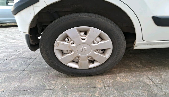 2013 Maruti Wagon R 1.0 LXI CNG, Petrol, Manual, 59,363 km, tyre