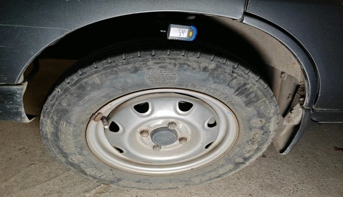 2011 Maruti Eeco 5 STR WITH A/C+HTR, Petrol, Manual, 55,380 km, tyre