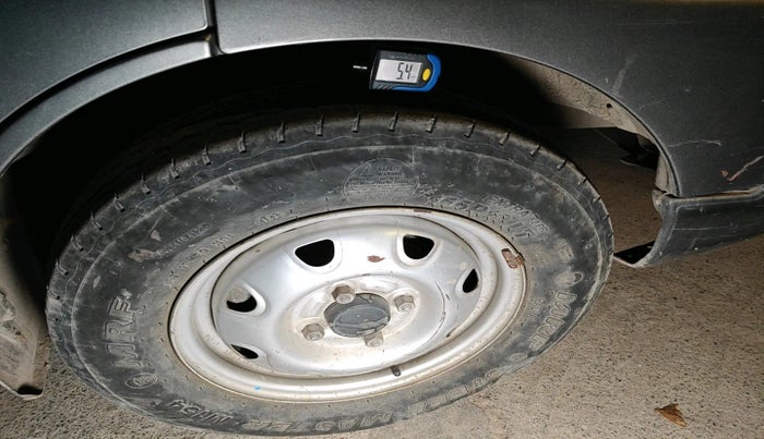 2011 Maruti Eeco 5 STR WITH A/C+HTR, Petrol, Manual, 55,380 km, tyre