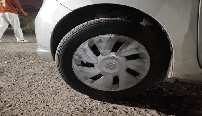 2017 Maruti Celerio VXI CNG, Petrol, Manual, 1,42,593 km, tyre