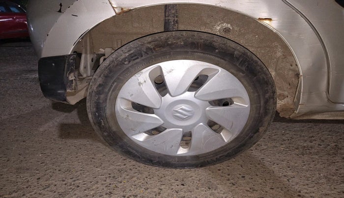 2017 Maruti Celerio VXI CNG, Petrol, Manual, 1,42,593 km, tyre