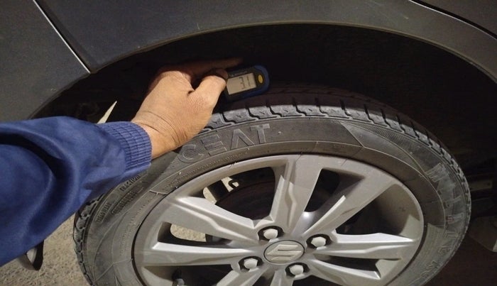 2017 Maruti Wagon R 1.0 VXI+, Petrol, Manual, 1,00,247 km, tyre