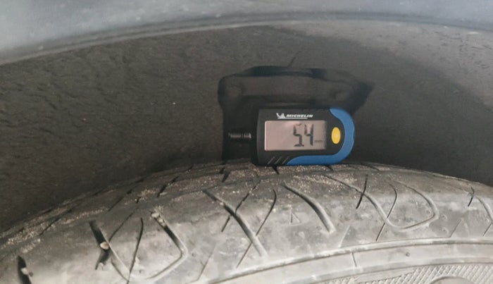 2017 Hyundai Creta S PLUS 1.4 DIESEL, Diesel, Manual, 1,26,874 km, tyre