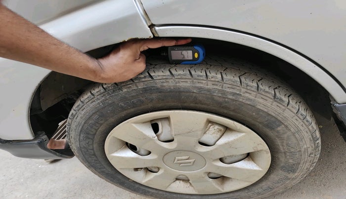 2014 Maruti Eeco 5 STR WITH A/C+HTR, Petrol, Manual, 44,625 km, tyre