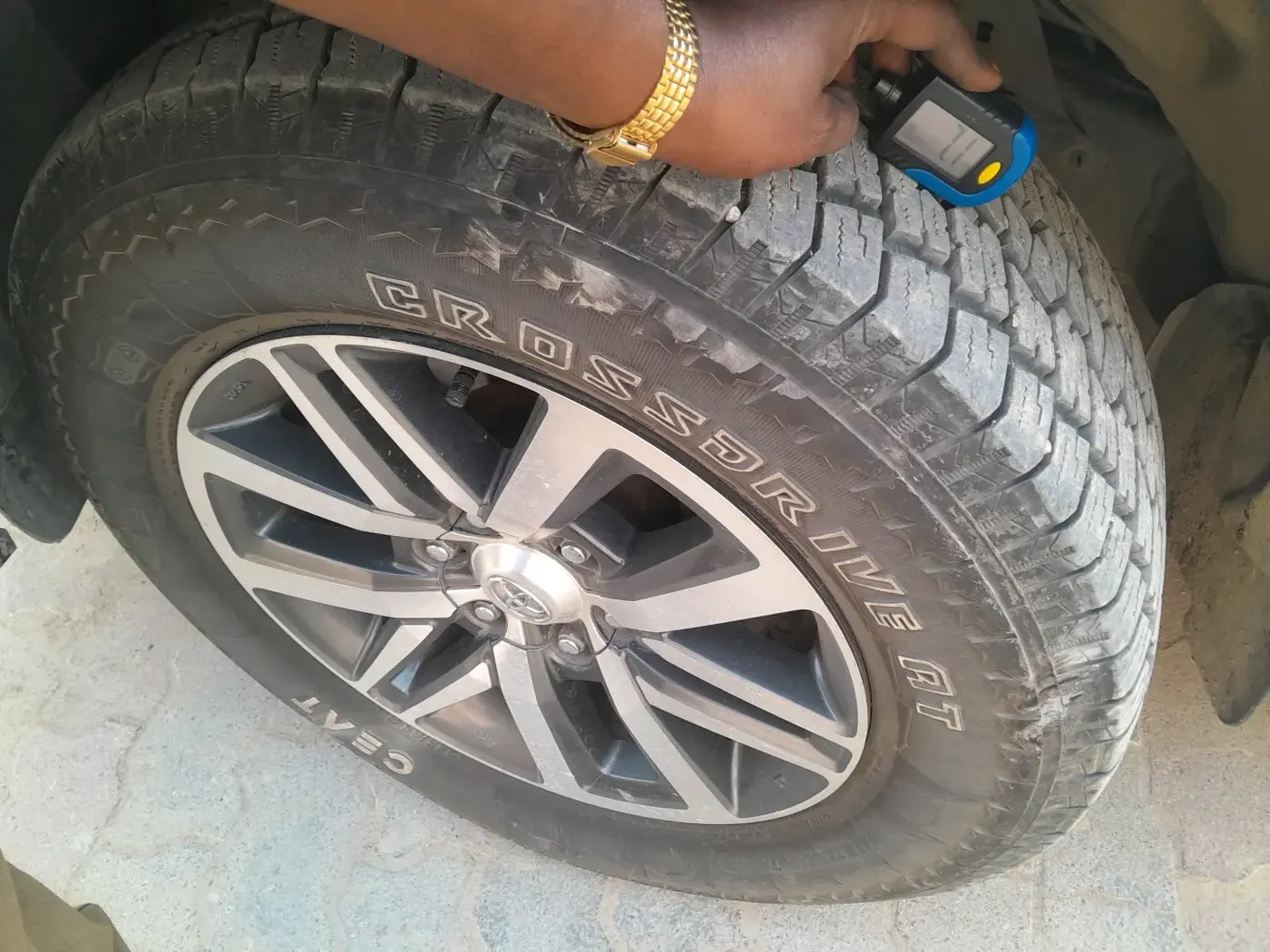 2019 Toyota Fortuner 2.8 4X4 AT, Diesel, Automatic, 1,34,000 km, tyre