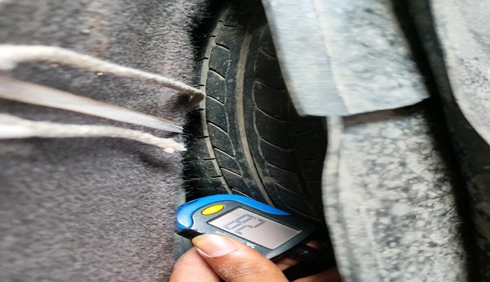 2011 Hyundai i10 ERA 1.1, Petrol, Manual, 87,251 km, tyre