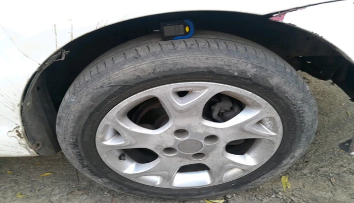 2014 Toyota Etios GD, Diesel, Manual, 1,31,685 km, tyre