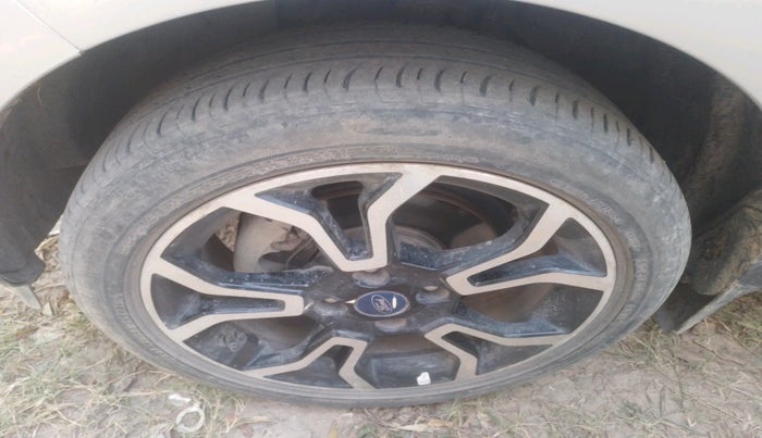 2019 Ford Ecosport TITANIUM 1.5L SIGNATURE EDITION (SUNROOF) PETROL, Petrol, Manual, 75,822 km, tyre