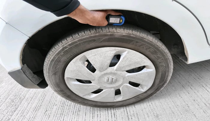 2018 Maruti Celerio VXI CNG, Petrol, Manual, 76,359 km, tyre