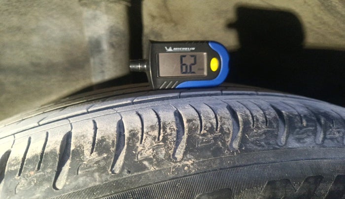 2022 KIA SONET HTX 1.0 IMT, Petrol, Manual, 35,914 km, tyre