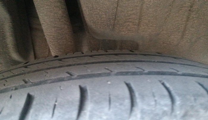 2019 Maruti Swift VXI, Petrol, Manual, 35,458 km, tyre