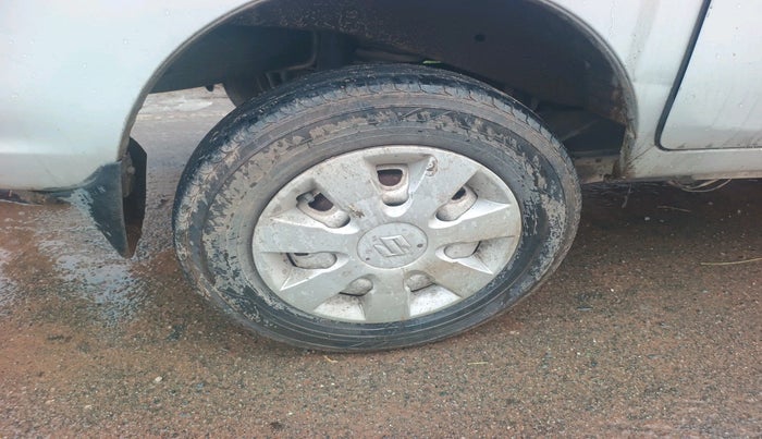 2011 Maruti Eeco 5 STR WITH A/C+HTR, Petrol, Manual, 63,609 km, tyre