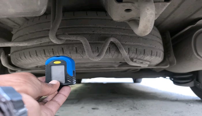 2014 Honda Mobilio 1.5L I-DTEC V, Diesel, Manual, 1,27,622 km, tyre